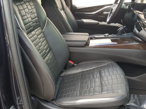 Used 2022 Cadillac Escalade ESV Sport Platinum AWD/4WD image 24