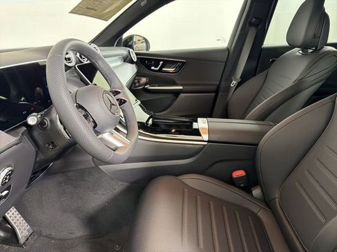 New 2026 Mercedes-Benz GLC 300 4MATIC image 11