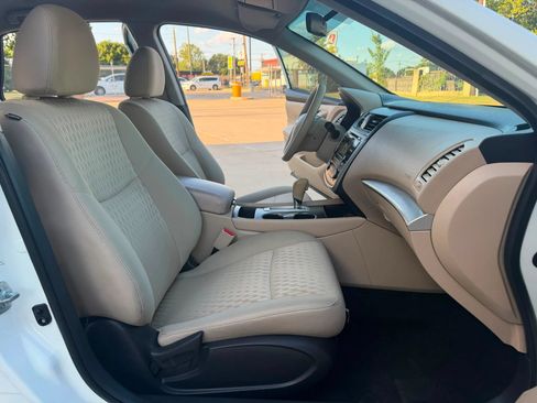 Used 2017 Nissan Altima 2.5 S w/ Power Driver Seat Package FWD image 15