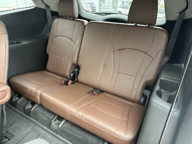 Used 2018 Buick Enclave Avenir w/ Avenir Technology Package FWD image 28