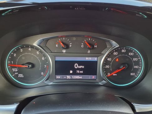 Used 2023 Chevrolet Traverse LT AWD/4WD image 16