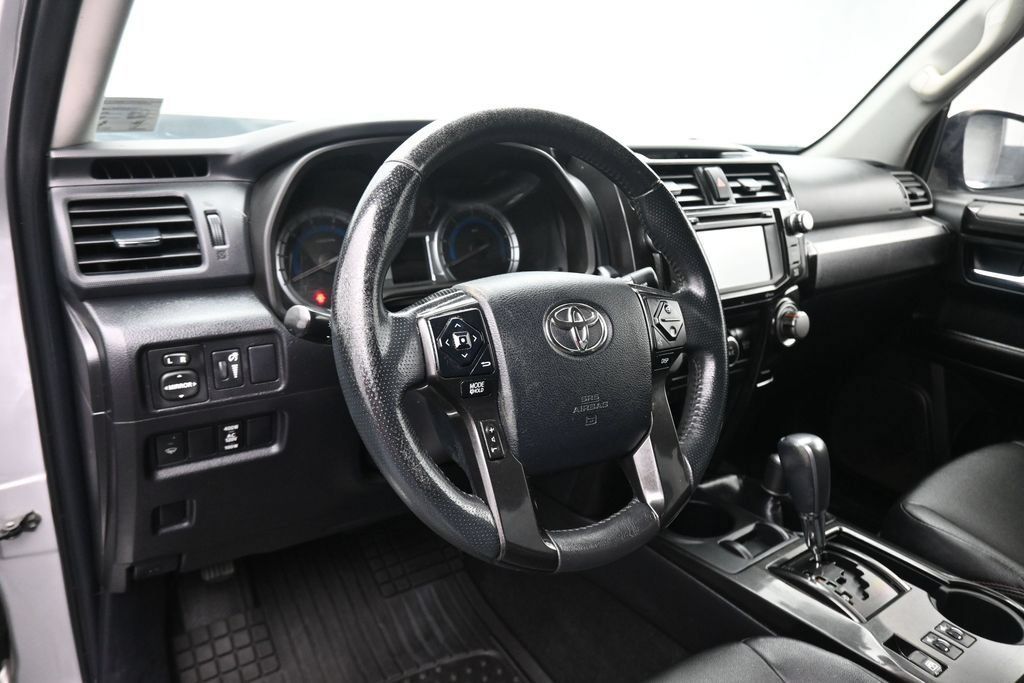 Used 2015 Toyota 4Runner Trail Premium AWD/4WD image 13