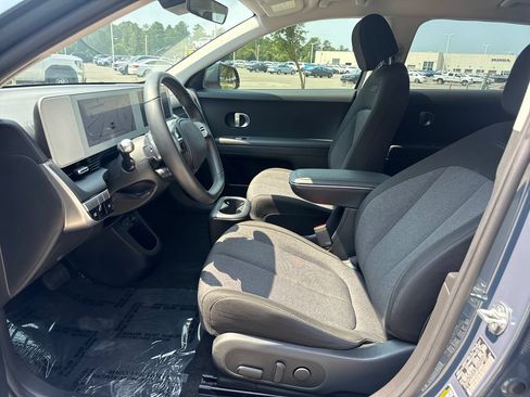 Used 2024 Hyundai Ioniq 5 SE RWD image 12