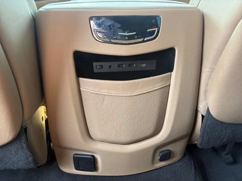 Used 2019 Cadillac Escalade Platinum AWD/4WD image 23