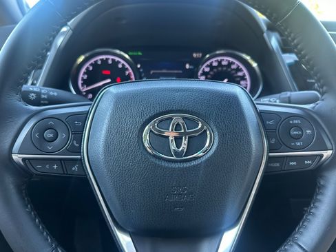 Used 2019 Toyota Camry XLE w/ Driver Assist Package FWD image 28
