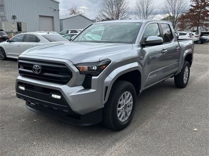 Used 2025 Toyota Tacoma SR5