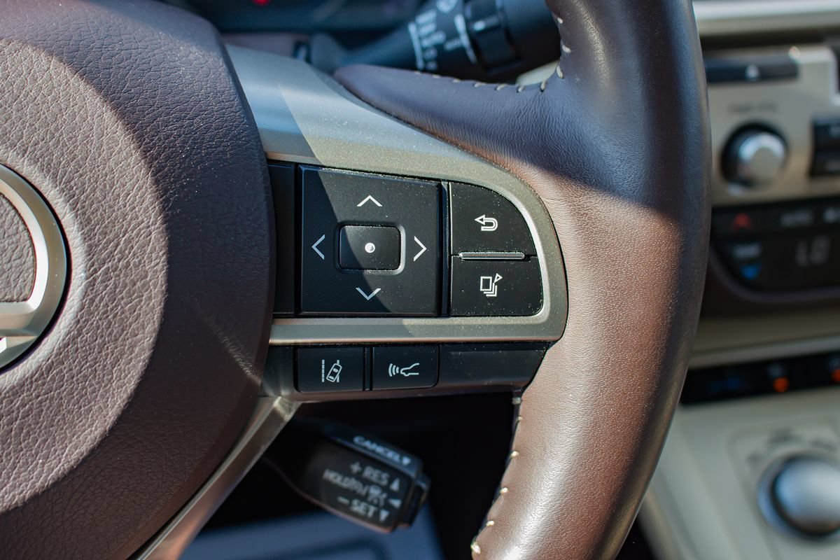 Used 2018 Lexus ES 350 w/ Luxury Package w/ Premier Package FWD image 24