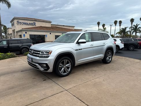 Used 2019 Volkswagen Atlas SEL R-Line AWD/4WD image 1