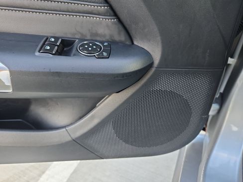 Used 2025 Ford Mustang Premium image 15