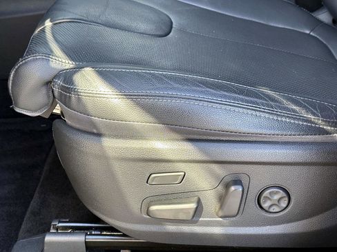 Used 2020 Hyundai Santa Fe Limited image 23