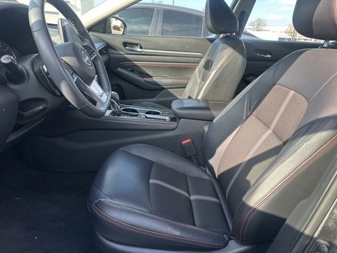 Used 2023 Nissan Altima 2.5 SR image 10