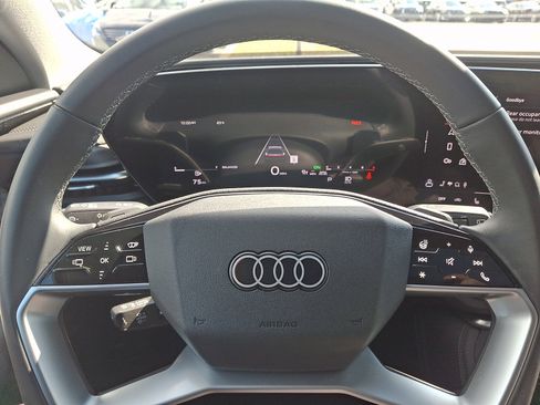 Certified 2025 Audi Q5 Premium Plus w/ Premium Plus AWD/4WD image 20