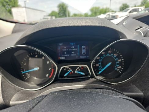 Used 2015 Ford Escape SE FWD image 20