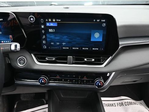 Used 2025 Chevrolet Equinox LT w/ Convenience Package II image 17