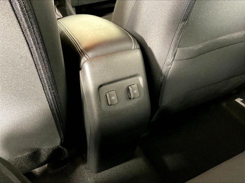 Used 2023 Nissan Kicks SR FWD image 10