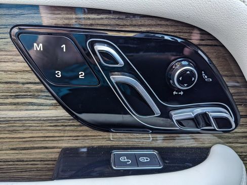 Used 2019 Land Rover Range Rover Long Wheelbase Supercharged image 65