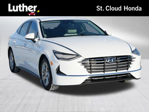 Used 2022 Hyundai Sonata SE w/ Preferred Accessory Package image 1