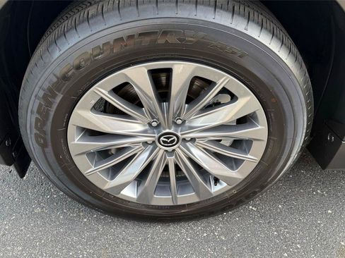 Used 2025 MAZDA CX-90 3.3 Turbo w/ Preferred Package AWD/4WD image 18