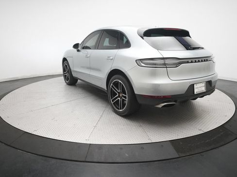 Used 2020 Porsche Macan AWD/4WD image 36