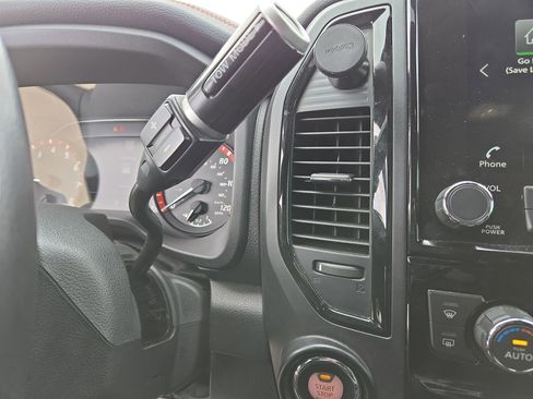 Used 2022 Nissan Titan PRO-4X w/ Pro-4x Convenience Package image 22