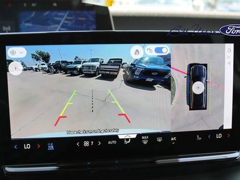 New 2025 Ford Expedition Platinum image 17