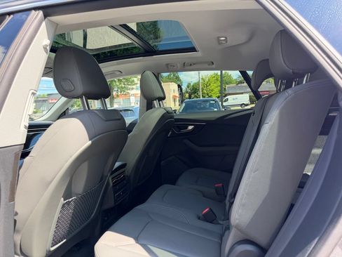 Used 2025 Audi Q8 Premium w/ Convenience Package AWD/4WD image 26