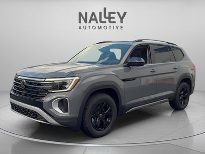 New 2025 Volkswagen Atlas Peak Edition SE