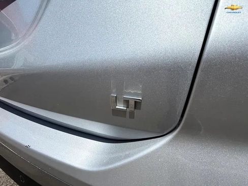 Used 2018 Chevrolet Equinox LT FWD image 21