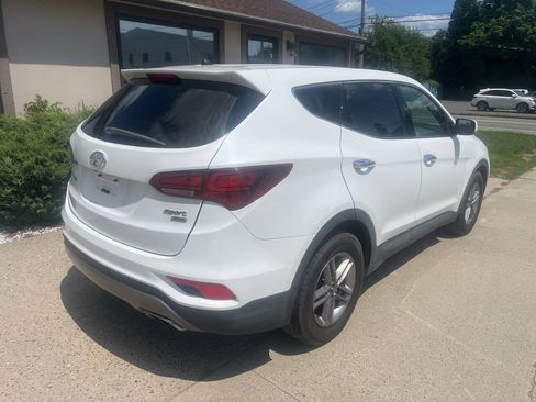 Used 2018 Hyundai Santa Fe Sport AWD/4WD image 2