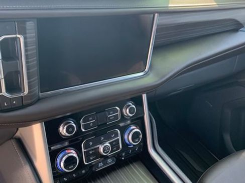 Used 2023 GMC Yukon Denali AWD/4WD image 27