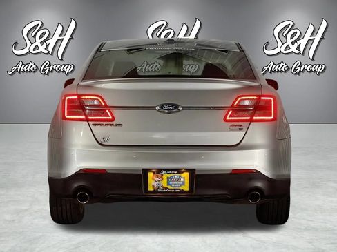 Used 2016 Ford Taurus Limited w/ Equipment Group 301A AWD/4WD image 27