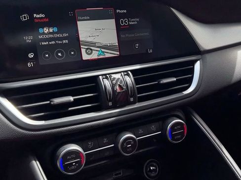 Used 2023 Alfa Romeo Giulia Veloce image 27