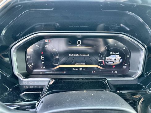 New 2026 GMC Sierra 1500 SLT image 30