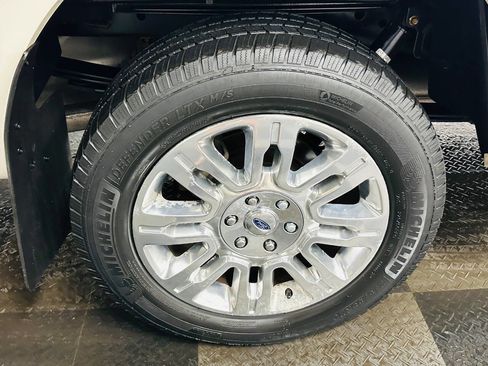 Used 2013 Ford F150 Platinum image 29