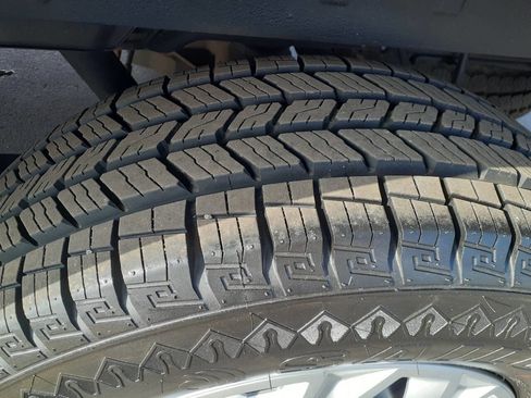 Used 2015 Ford Transit 350 XLT image 23