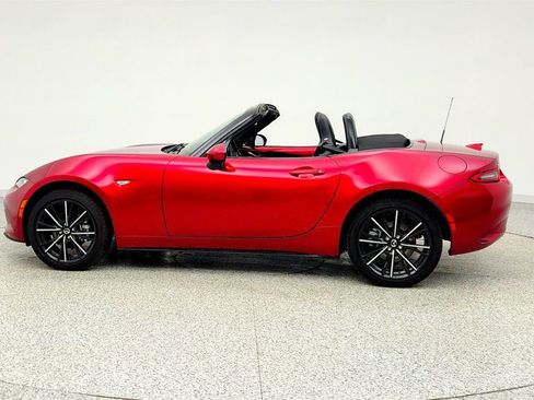 Used 2025 MAZDA MX-5 Miata Grand Touring w/ Weather Package image 8