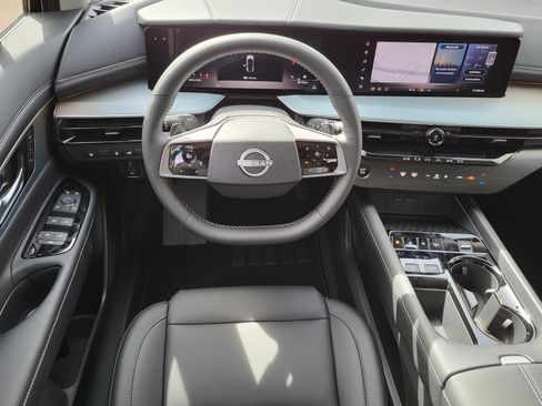 New 2025 Nissan Murano SL image 2