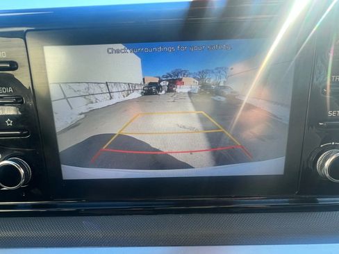 Used 2021 Kia K5 LXS image 22