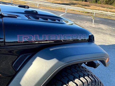 Used 2021 Jeep Wrangler Unlimited Rubicon image 24