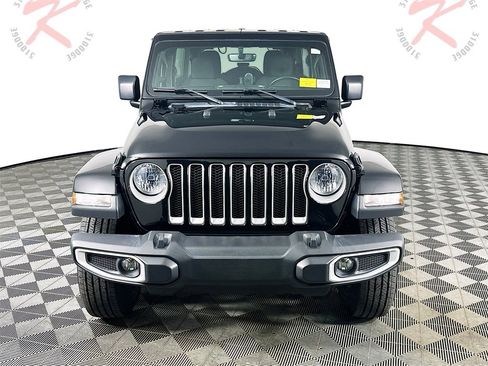 Used 2022 Jeep Wrangler Unlimited Sahara w/ Cold Weather Group image 2
