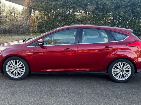 Used 2015 Ford Focus Titanium image 5