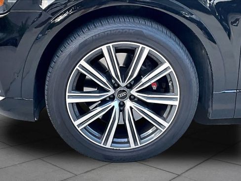 Used 2023 Audi SQ8 Prestige AWD/4WD image 10