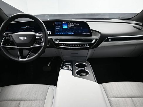 Used 2024 Cadillac Lyriq Sport RWD image 29
