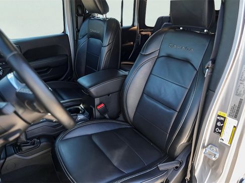 Used 2021 Jeep Wrangler Unlimited Sahara w/ Cold Weather Group image 10