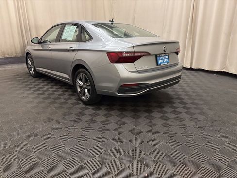 Used 2024 Volkswagen Jetta SE image 7