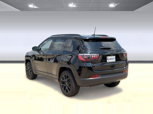 New 2026 Jeep Compass Latitude AWD/4WD image 3