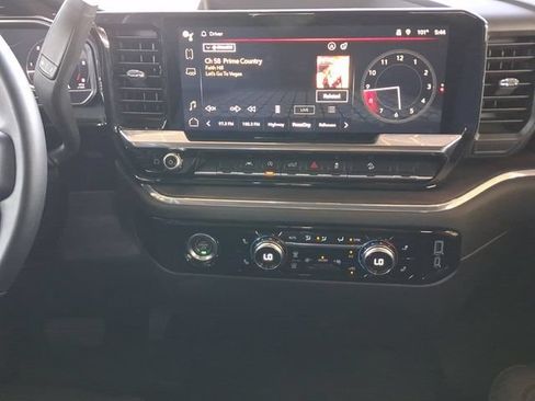 Used 2024 GMC Sierra 1500 SLT w/ X31 Off-Road Package AWD/4WD image 4