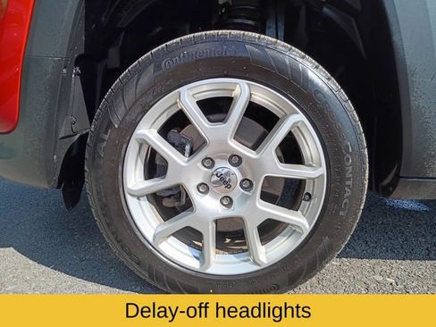 Used 2023 Jeep Renegade Latitude w/ Premium Group AWD/4WD image 20