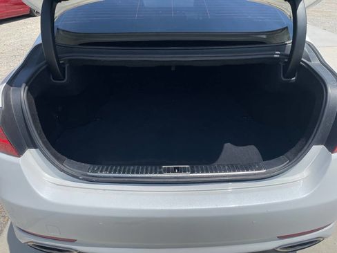 Used 2016 Kia K900 Luxury RWD image 8