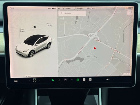 Used 2020 Tesla Model Y Long Range image 22